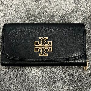 Tory Burch wallet